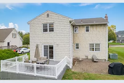 279 Madison Hill Rd, Clark Township, NJ 07066 - Photo 25