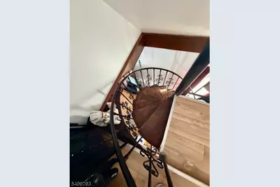 117 Court Ave, Lyndhurst Township, NJ 07071 - Photo 7