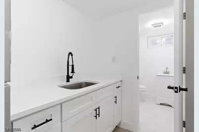 263 E 25th St, Paterson, NJ 07514 - Photo 39