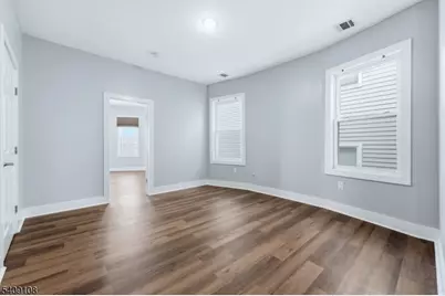 913 S 18th #2, Newark, NJ 07108 - Photo 7