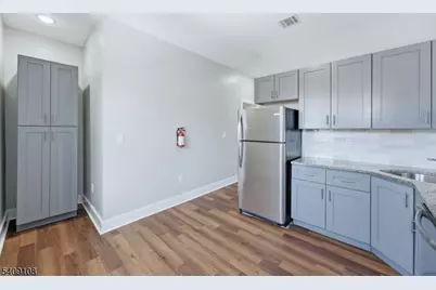 913 S 18th #2, Newark, NJ 07108 - Photo 27