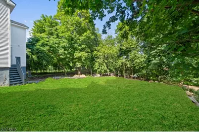 20 Ella St, Bloomingdale, NJ 07403 - Photo 17