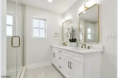 192 Canterbury Ave, North Arlington, NJ 07031 - Photo 17