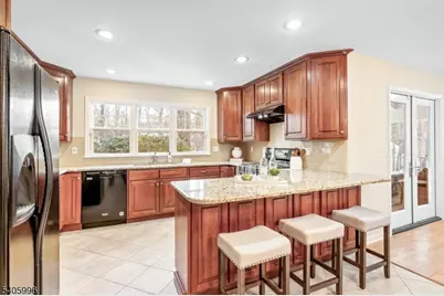 1242 Sunnyfield Ln, Scotch Plains Township, NJ 07076 - Photo 9