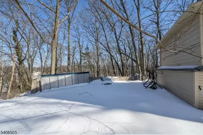 19 Skyland Ave, Wanaque, NJ 07420 - Photo 37