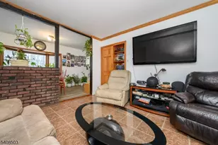 19 Skyland Ave, Wanaque, NJ 07420 - Photo 15