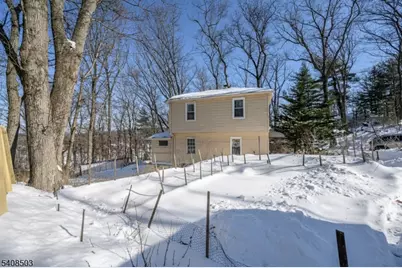 19 Skyland Ave, Wanaque, NJ 07420 - Photo 35