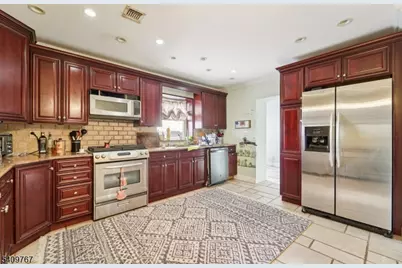 164 Farnham Ave, Lodi, NJ 07644 - Photo 7