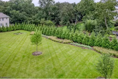 15-27 Royal Ave #210, Hawthorne, NJ 07506 - Photo 11