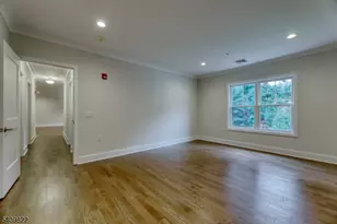 15-27 Royal Ave, Hawthorne, NJ 07506 - Photo 17