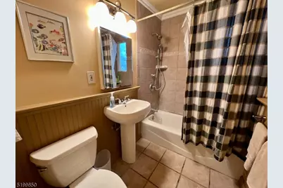 132 Lakeshore Dr, Oakland, NJ 07436 - Photo 25