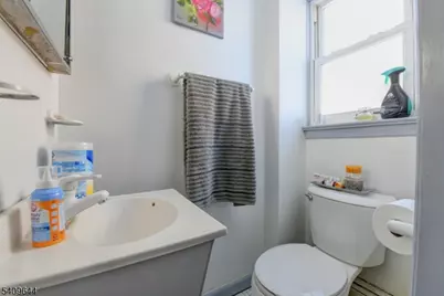 832 Dewey St, Union Township, NJ 07083 - Photo 17