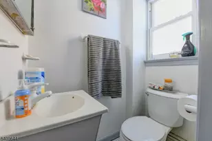 832 Dewey St, Union Township, NJ 07083 - Photo 17