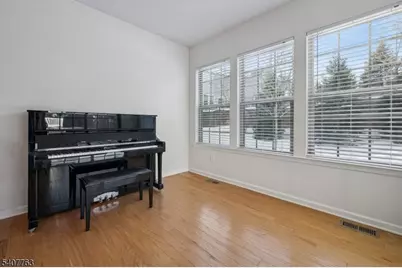 5 Albert Ct, Randolph Township, NJ 07869 - Photo 9