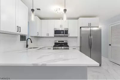 764 S 18th St, Newark, NJ 07103 - Photo 9