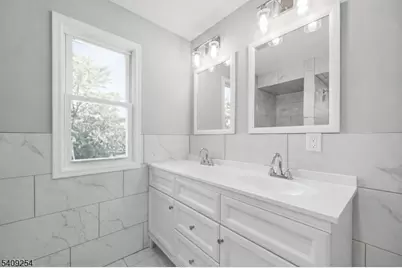 146 Poplar St, Ridgefield, NJ 07660 - Photo 9