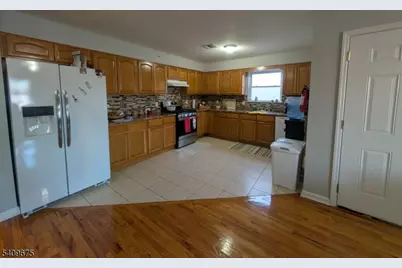 14-16 Hunter St, Newark, NJ 07114 - Photo 7