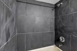 822 S 19th St, Newark, NJ 07108 - Photo 15