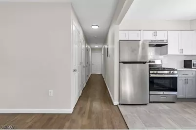 822 S 19th St, Newark, NJ 07108 - Photo 9