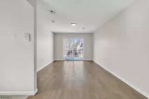 822 S 19th St, Newark, NJ 07108 - Photo 31