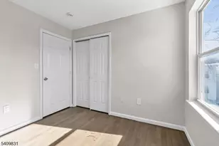 822 S 19th St, Newark, NJ 07108 - Photo 37