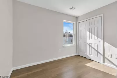 822 S 19th St, Newark, NJ 07108 - Photo 39