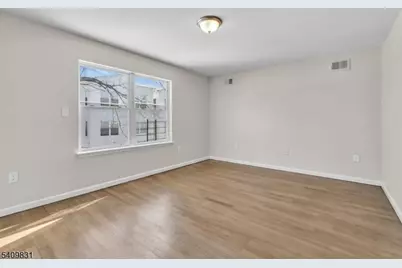 822 S 19th St, Newark, NJ 07108 - Photo 25