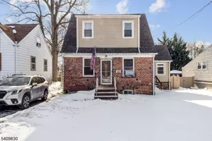 688 W Lake Ave, Rahway, NJ 07065 - Photo 1