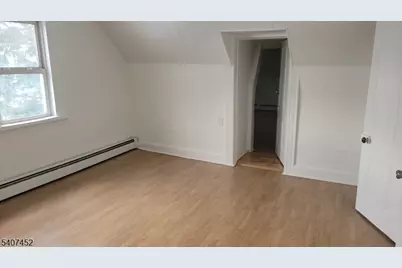 28 Beech St, East Orange, NJ 07018 - Photo 17