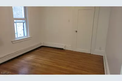 28 Beech St, East Orange, NJ 07018 - Photo 11