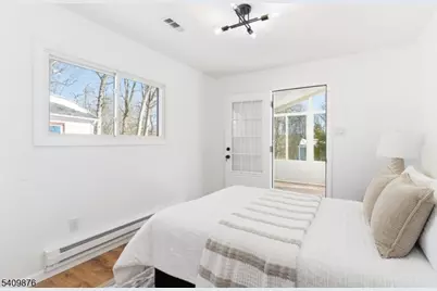 319 Tulsa Trl, Hopatcong, NJ 07843 - Photo 15