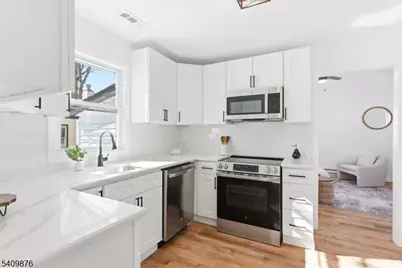 319 Tulsa Trl, Hopatcong, NJ 07843 - Photo 9