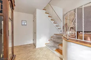 29 Manitou Cir, Westfield Town, NJ 07090 - Photo 3