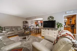 1 Via Vitale, Kenilworth, NJ 07033 - Photo 3