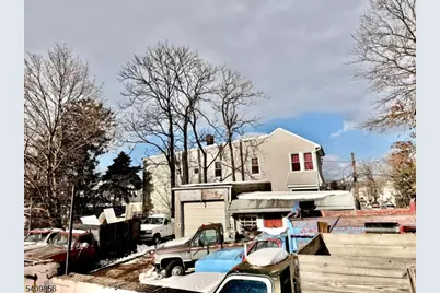 339 Myrtle Ave, Irvington, NJ 07111 - Photo 3