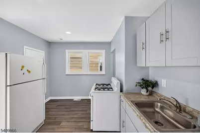 134 Dewey St, Newark, NJ 07112 - Photo 5