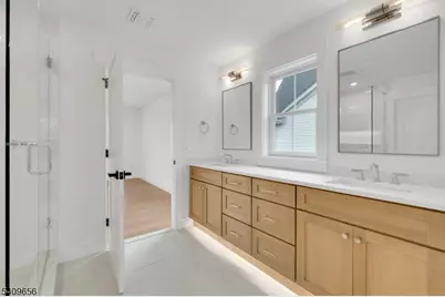 825 Grant Ave, Westfield, NJ 07090 - Photo 23