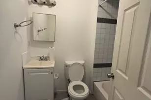 539 E Jersey St, Elizabeth, NJ 07206 - Photo 3