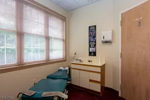 27 Mountain Blvd, Warren Township, NJ 07059 - Photo 15