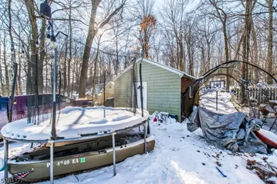 208 Maxim Dr, Hopatcong, NJ 07843 - Photo 7