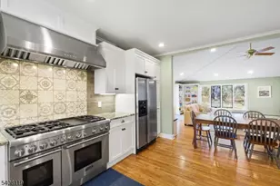 211 Mountainside Rd, Mendham Township, NJ 07945 - Photo 19