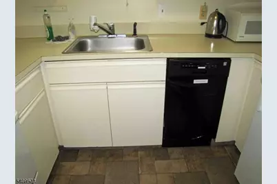 4 Macculloch Ave Unit 5, Morristown, NJ 07960 - Photo 5