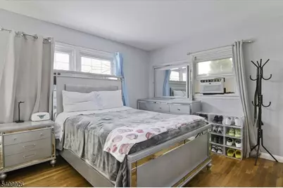 33 Daka Ct, Bloomfield, NJ 07003 - Photo 9