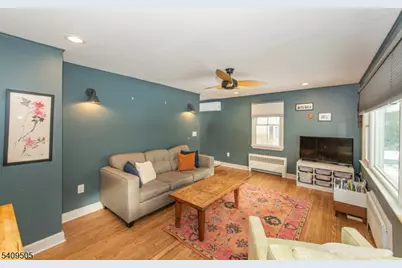 17 Hilsinger Rd, Parsippany, NJ 07878 - Photo 11