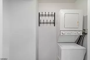 1 Carriage City Plz, Rahway, NJ 07065 - Photo 5