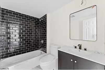 585 McChesney St, Orange, NJ 07050 - Photo 17