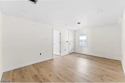 585 McChesney St, Orange, NJ 07050 - Photo 11