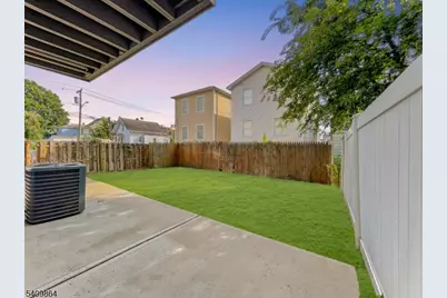 285 Lembeck Ave #R, Jersey City, NJ 07305 - Photo 29