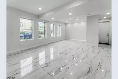 285 Lembeck Ave #R, Jersey City, NJ 07305 - Photo 3