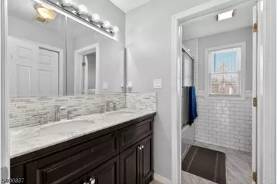 18 Boyd Ter, Kenilworth, NJ 07033 - Photo 21